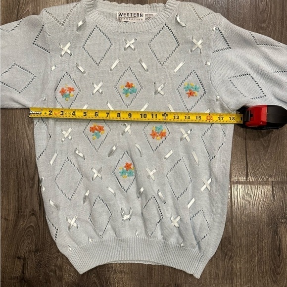 Vintage Western Connection Sweater Sz S Blue Pointelle Ribbon Bouquet Floral - Picture 8 of 10